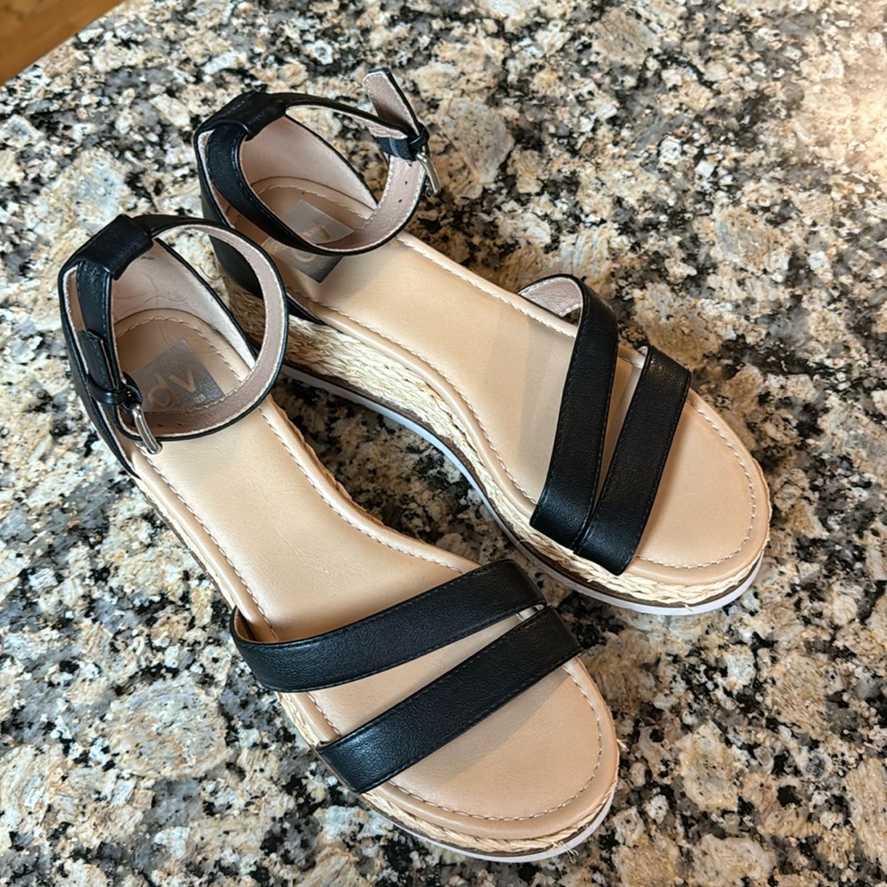 Dolce vita sandals size 8.5 black